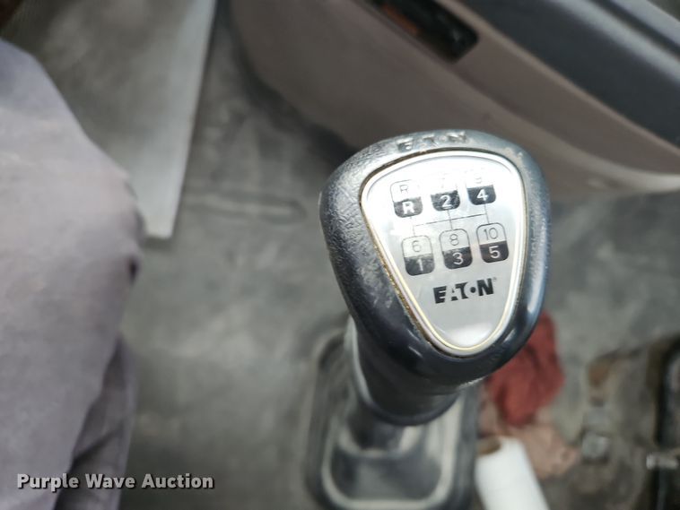 image for item DN7115 2012 Freightliner Cascadia  semi truck