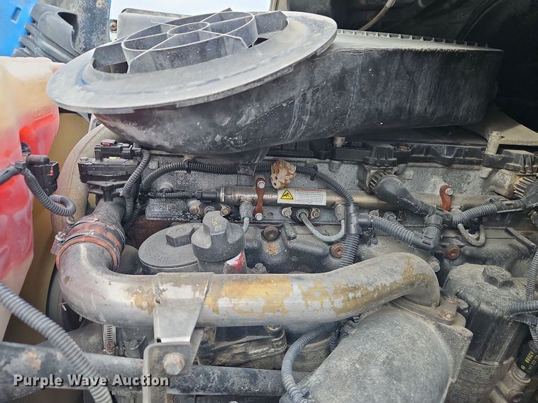 image for item DN7115 2012 Freightliner Cascadia  semi truck