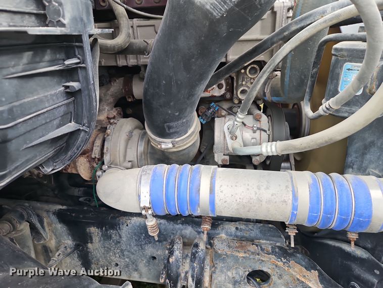 image for item DN7115 2012 Freightliner Cascadia  semi truck