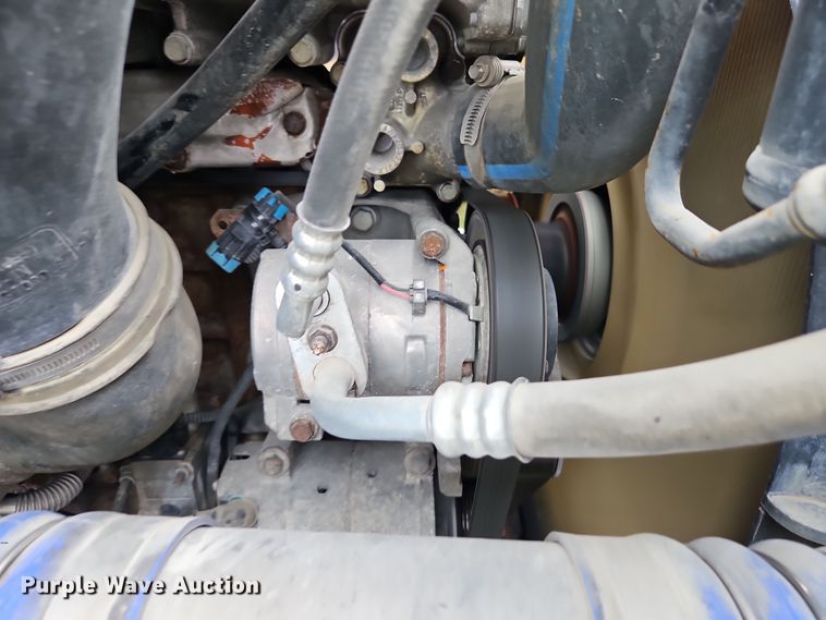 image for item DN7115 2012 Freightliner Cascadia  semi truck