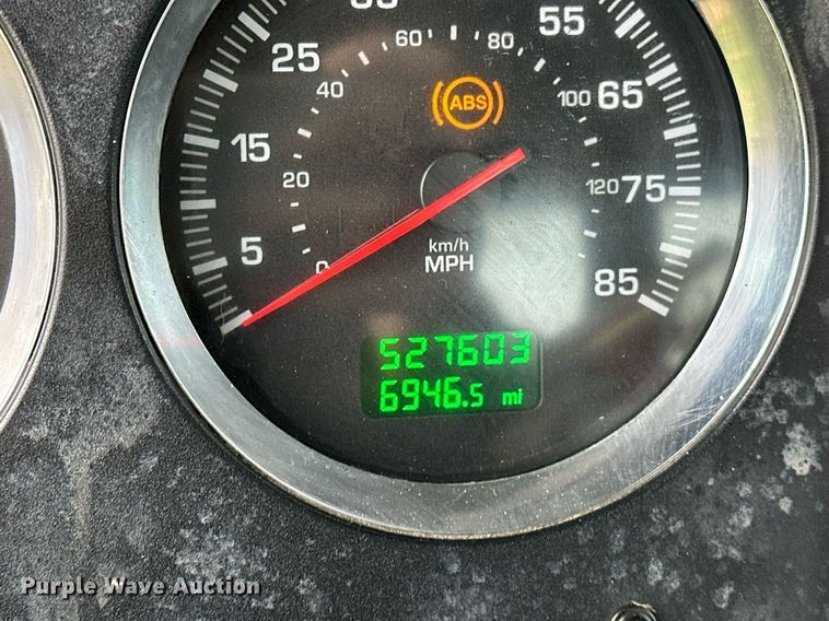 image for item DO5173 2013 Kenworth T800  semi truck