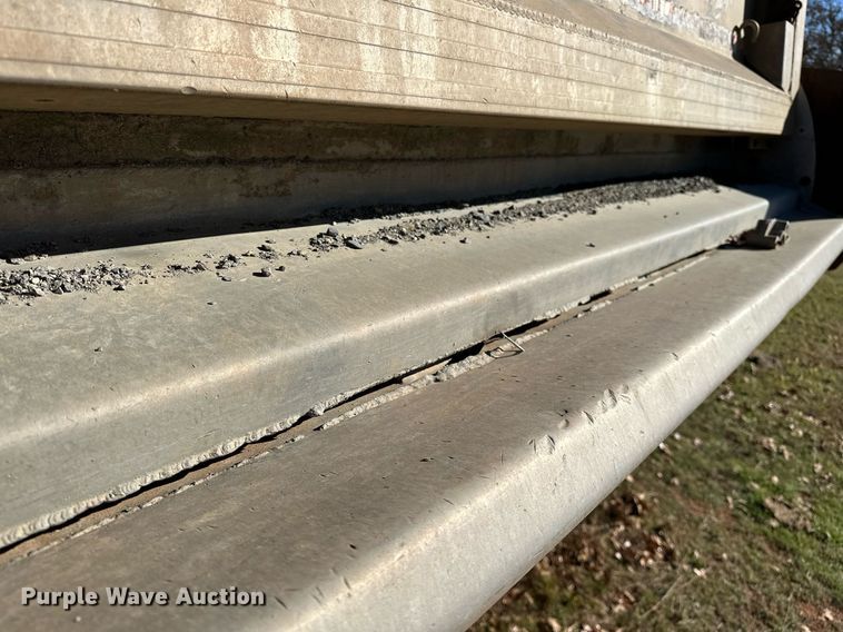 image for item DO5197 2003 Travis S/96  end dump trailer