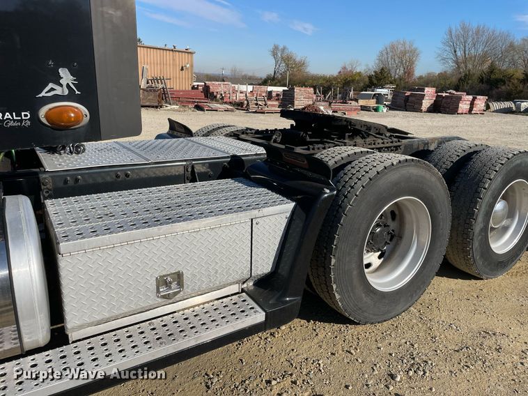 image for item DP0233 2016 Freightliner Coronado  glider kit semi truck