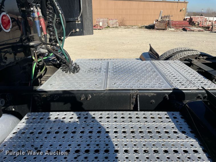 image for item DP0233 2016 Freightliner Coronado  glider kit semi truck