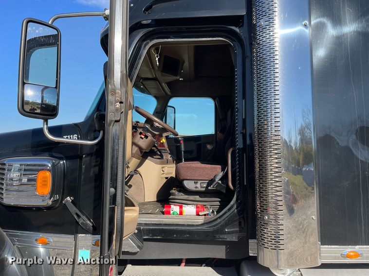 image for item DP0233 2016 Freightliner Coronado  glider kit semi truck