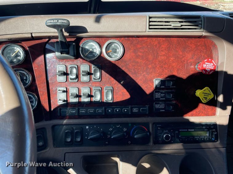 image for item DP0233 2016 Freightliner Coronado  glider kit semi truck