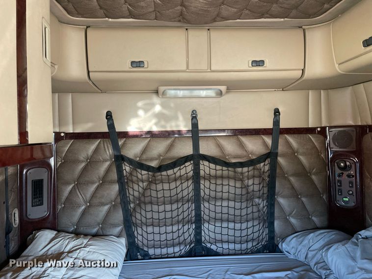 image for item DP0233 2016 Freightliner Coronado  glider kit semi truck