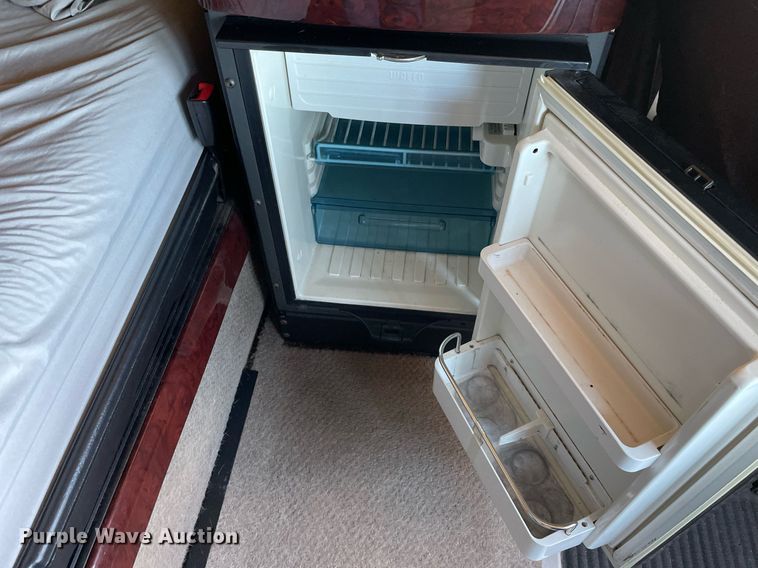 image for item DP0233 2016 Freightliner Coronado  glider kit semi truck