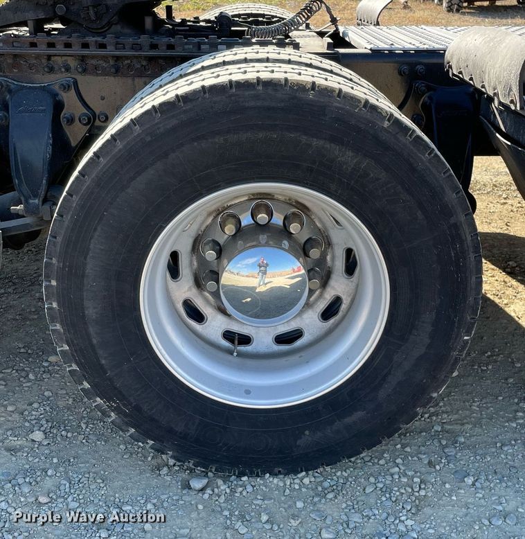 image for item DP0233 2016 Freightliner Coronado  glider kit semi truck