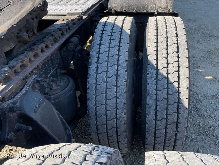 image for item DP0233 2016 Freightliner Coronado  glider kit semi truck