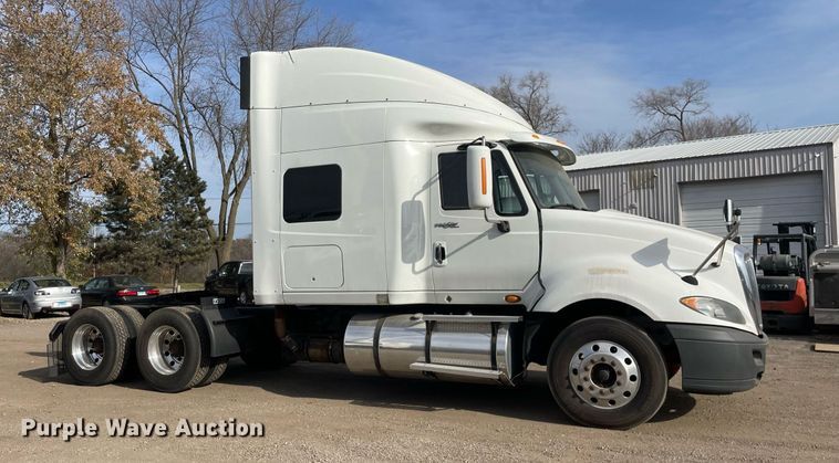 image for item DP0238 2010 International ProStar Premium  semi truck