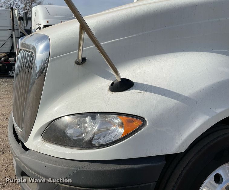 image for item DP0238 2010 International ProStar Premium  semi truck