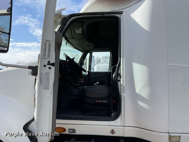 image for item DP0238 2010 International ProStar Premium  semi truck