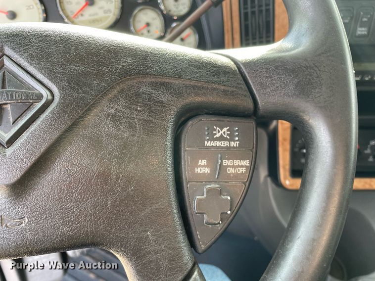 image for item DP0238 2010 International ProStar Premium  semi truck