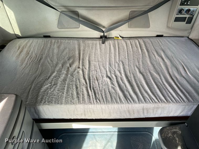 image for item DP0238 2010 International ProStar Premium  semi truck