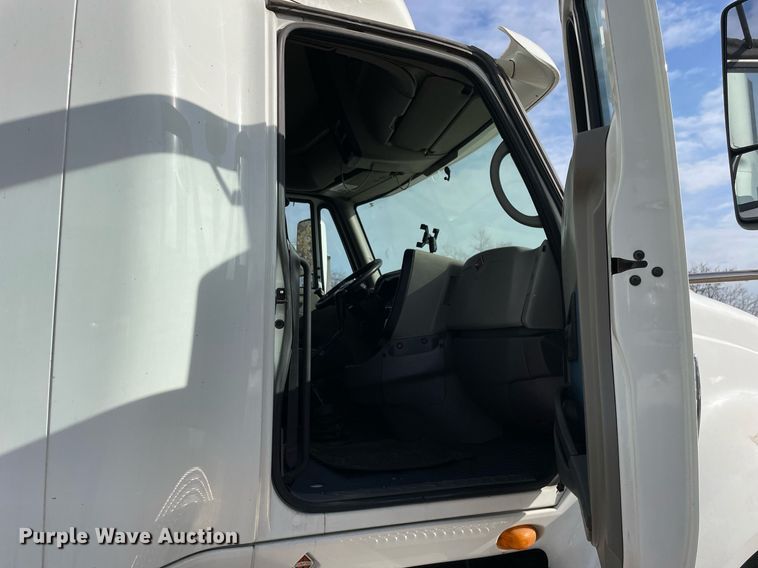 image for item DP0238 2010 International ProStar Premium  semi truck