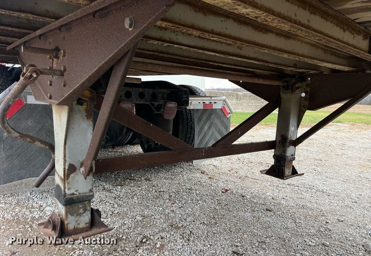 image for item DP2145 1985 Lufkin TFV-IP ST  dry van trailer