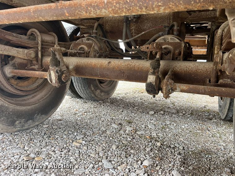 image for item DP2145 1985 Lufkin TFV-IP ST  dry van trailer