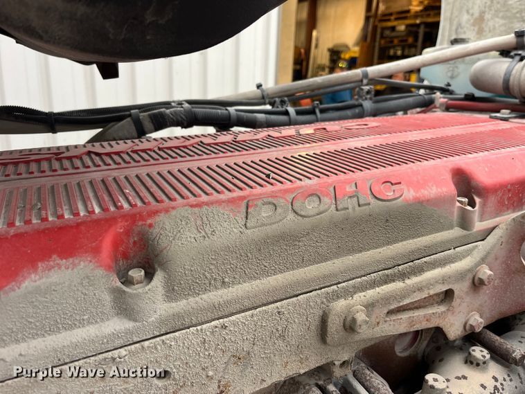 image for item DP2146 2009 Peterbilt 386  semi truck