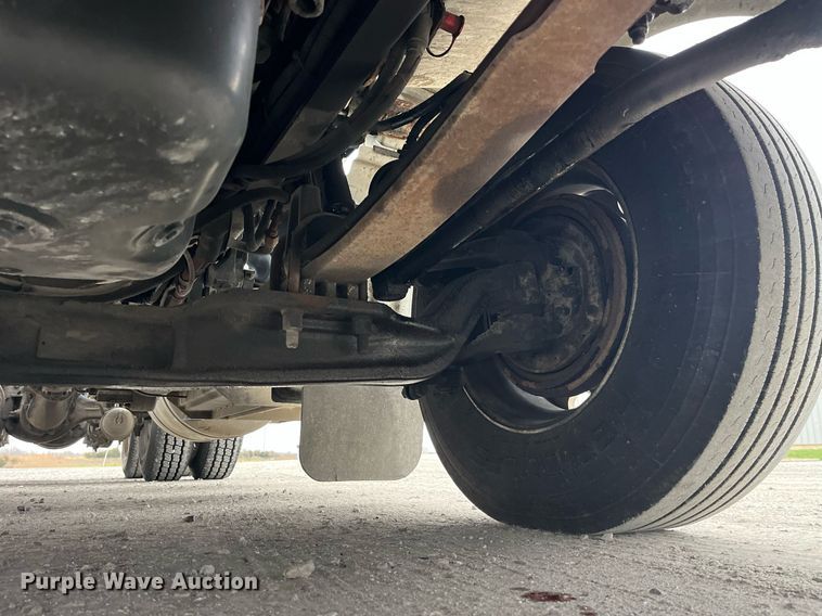 image for item DP2146 2009 Peterbilt 386  semi truck