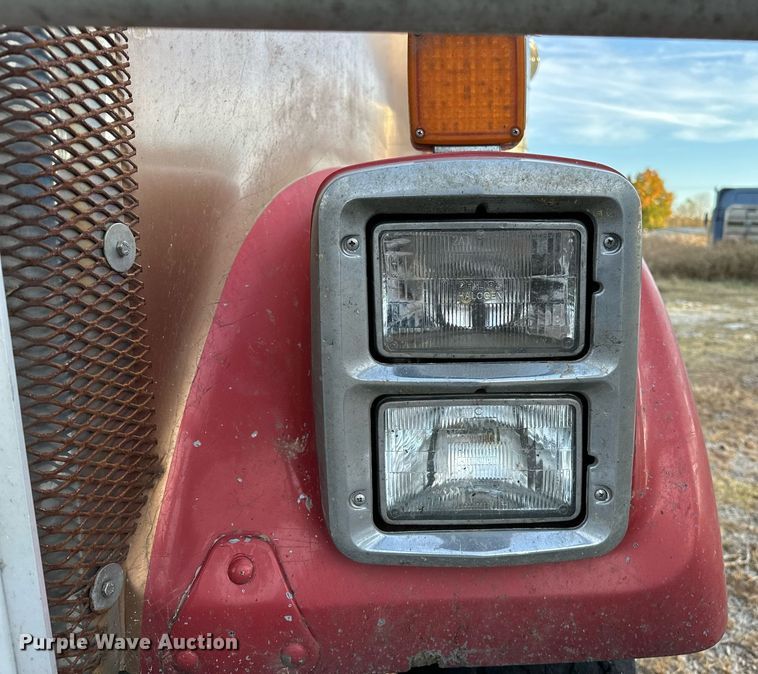 image for item DP3204 1999 International 9300  semi truck