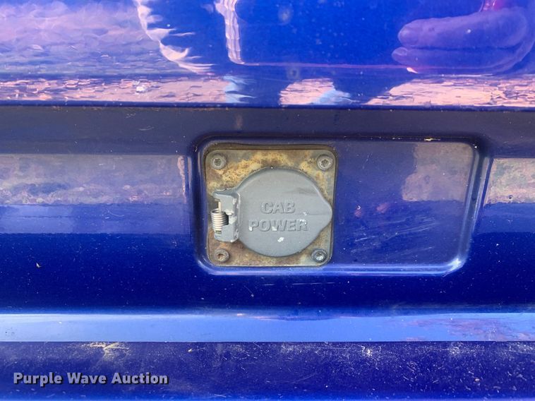 image for item DP8759 2015 Volvo VNL670  semi truck