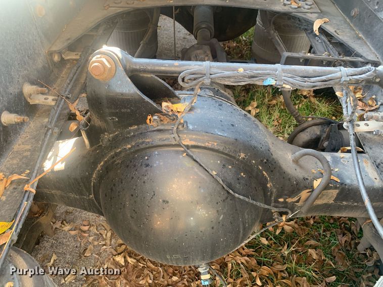 image for item DP8759 2015 Volvo VNL670  semi truck