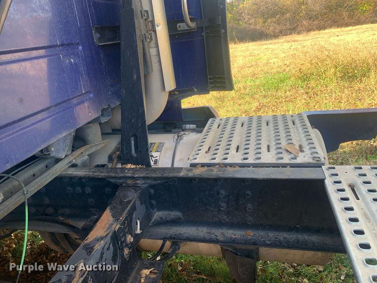 image for item DP8759 2015 Volvo VNL670  semi truck