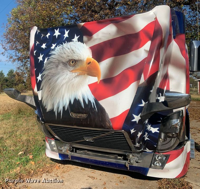 image for item DP8759 2015 Volvo VNL670  semi truck