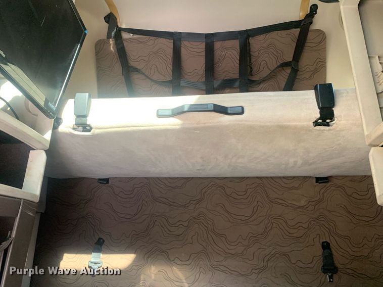 image for item DP8759 2015 Volvo VNL670  semi truck