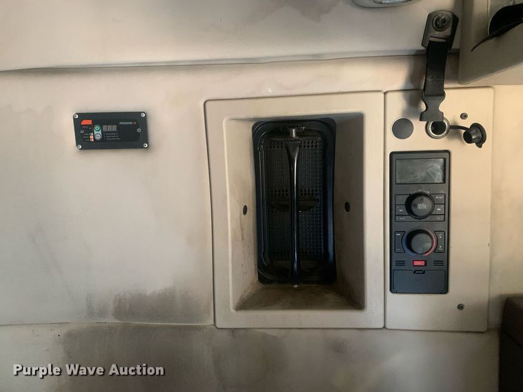 image for item DP8759 2015 Volvo VNL670  semi truck