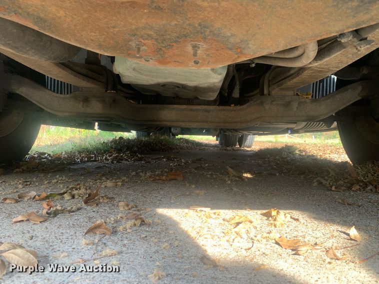 image for item DP8759 2015 Volvo VNL670  semi truck