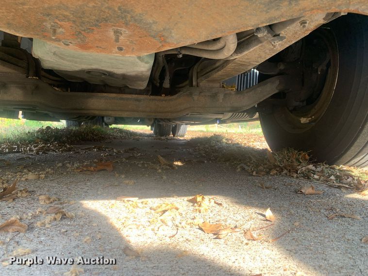 image for item DP8759 2015 Volvo VNL670  semi truck