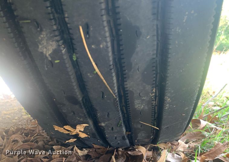 image for item DP8759 2015 Volvo VNL670  semi truck