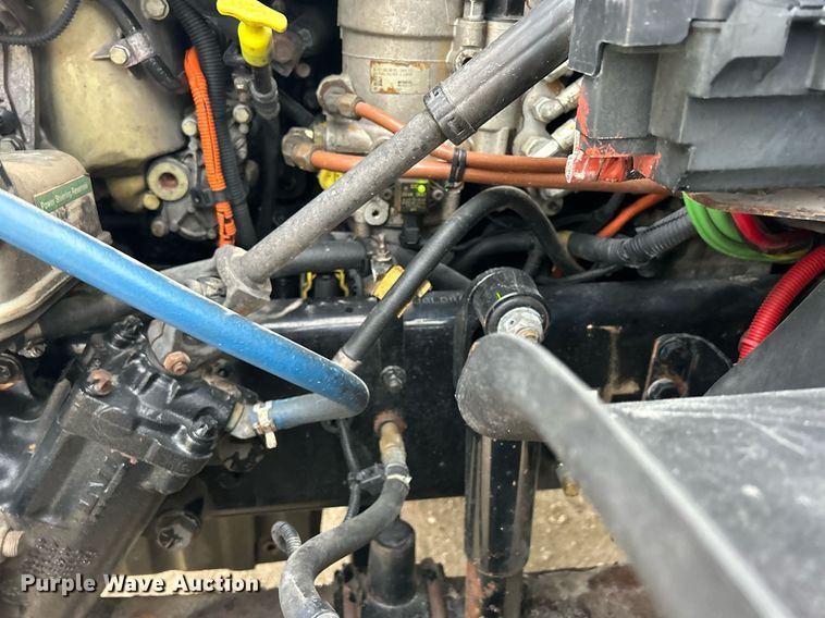 image for item DQ1059 2012 Freightliner Cascadia 125 semi truck