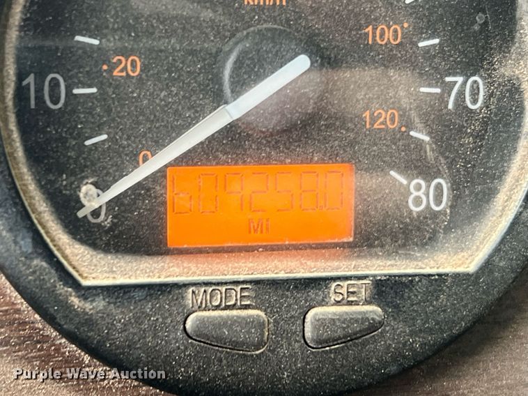 image for item DQ2301 2008 Freightliner FLD  semi truck