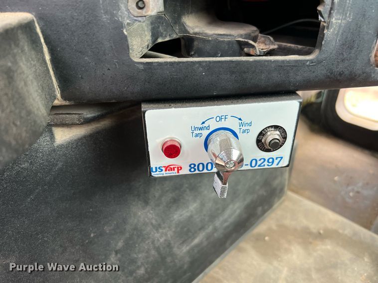 image for item DQ2301 2008 Freightliner FLD  semi truck