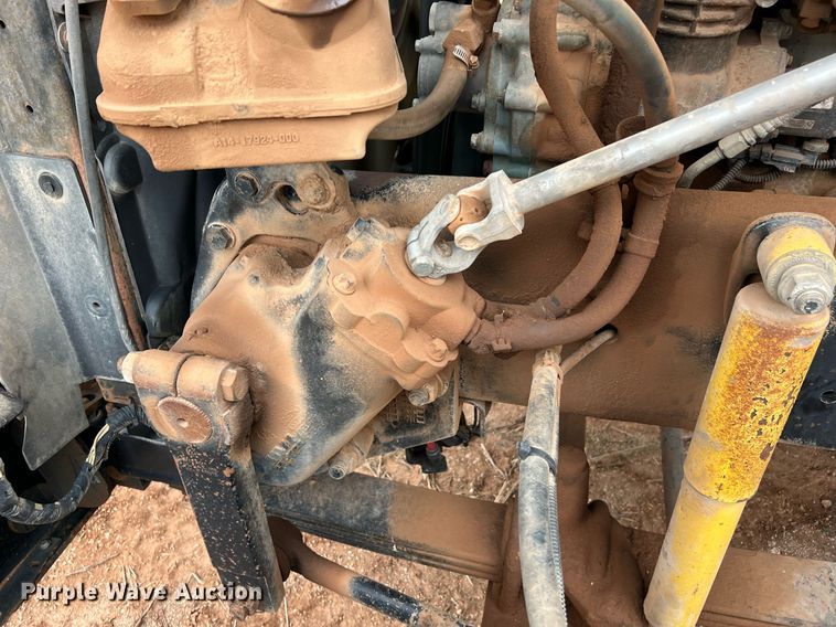 image for item DQ2301 2008 Freightliner FLD  semi truck