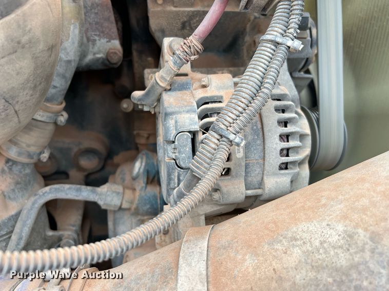 image for item DQ2301 2008 Freightliner FLD  semi truck