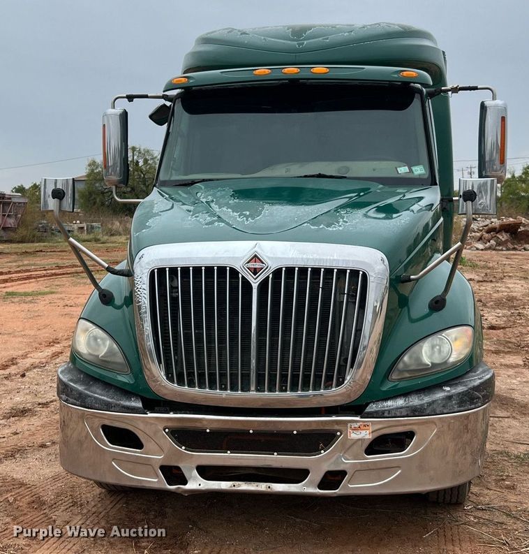 image for item DQ2302 2012 International ProStar 122  semi truck