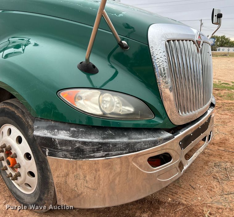 image for item DQ2302 2012 International ProStar 122  semi truck