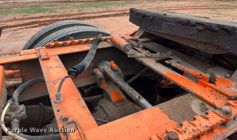 image for item DQ2302 2012 International ProStar 122  semi truck