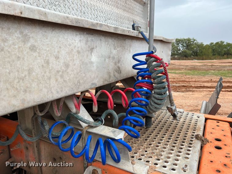 image for item DQ2302 2012 International ProStar 122  semi truck