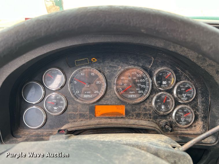 image for item DQ2302 2012 International ProStar 122  semi truck