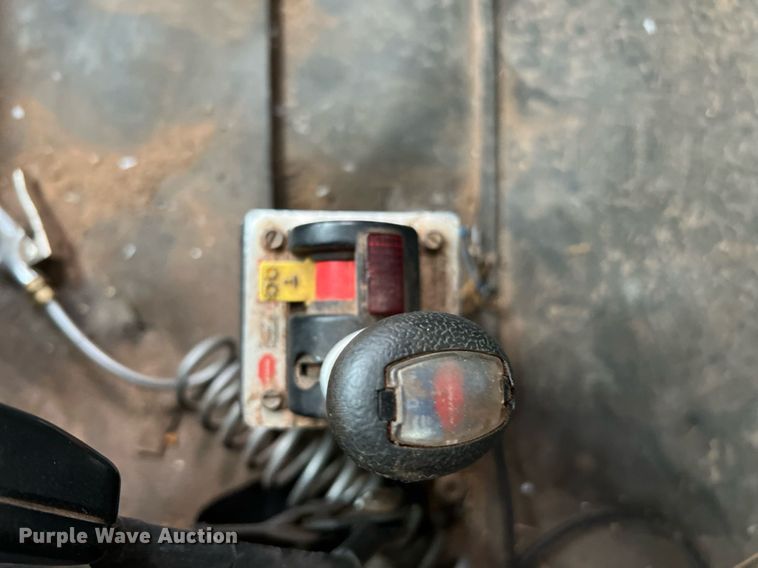 image for item DQ2302 2012 International ProStar 122  semi truck