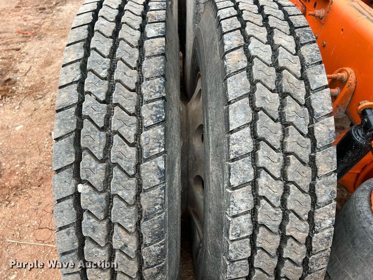 image for item DQ2302 2012 International ProStar 122  semi truck