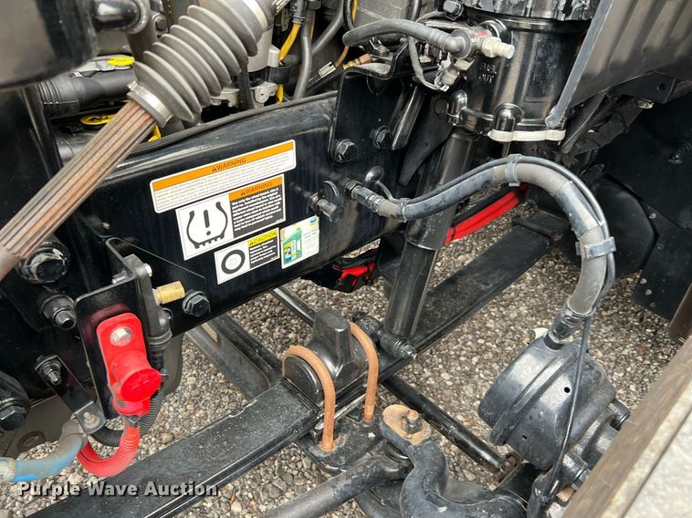 image for item DQ2309 2020 Peterbilt 579 semi truck