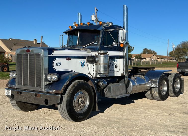 image for item DQ2318 1979 Peterbilt 359  semi truck