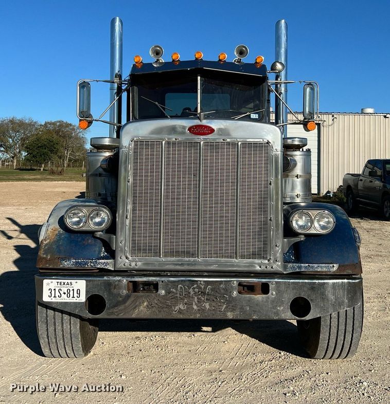 image for item DQ2318 1979 Peterbilt 359  semi truck