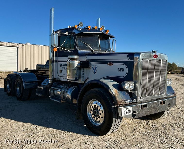 image for item DQ2318 1979 Peterbilt 359  semi truck